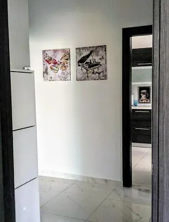 Neapoli 2 Baedroom Апартаменты *